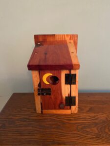 Cedar outhouse birdhouse 2